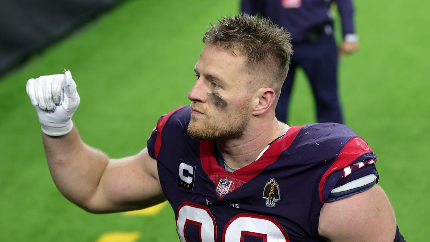 J.J. Watt gives opinion on Titans wearing Oilers throwbacks