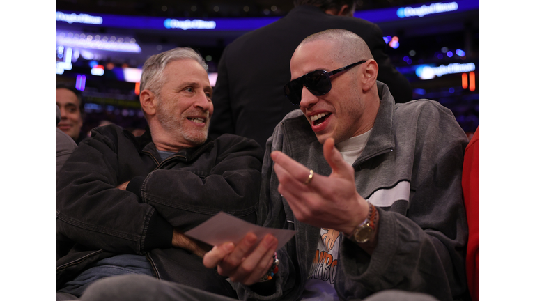 Los Angeles Lakers v New York Knicks