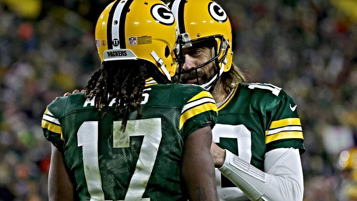 Raiders WR Davante Adams to Reunite With Aaron Rodgers?