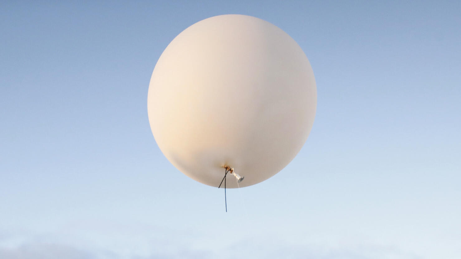 NASA's Orion Capsule Splashes Down In The Pacific After Successful Uncrewed Artemis I Moon Mission