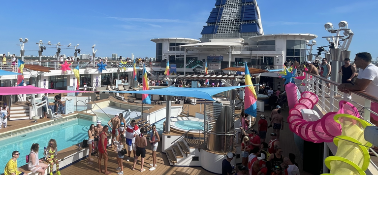 WiLD 95.5 Groove Cruise Miami 22 Dom