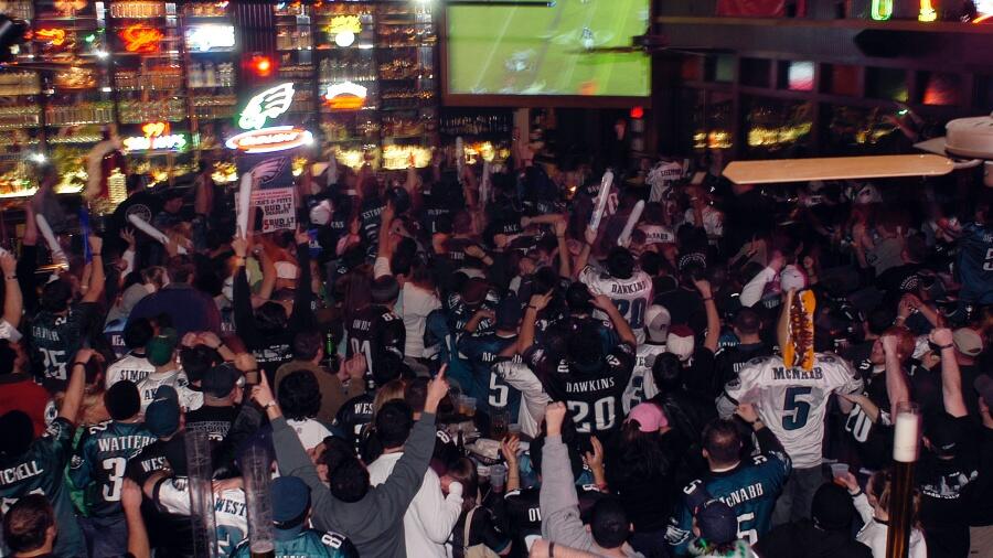 There's An Eagles Fan Club In This Arizona Bar That's 'Better Than