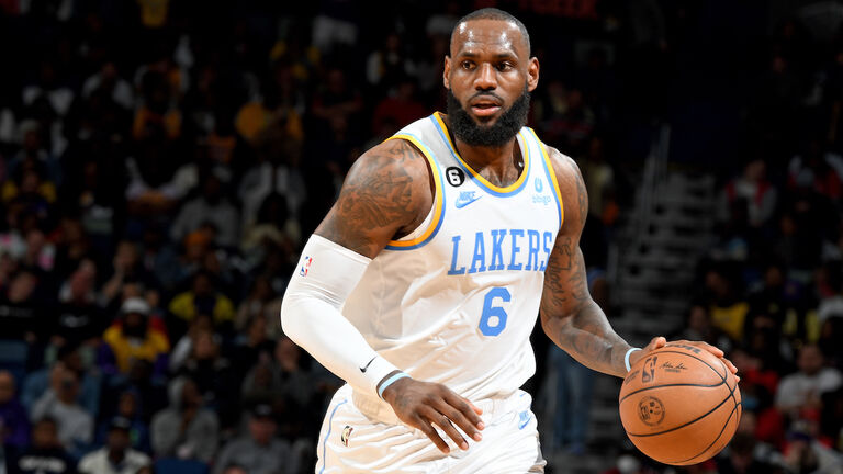 Los Angeles Lakers v New Orleans Pelicans