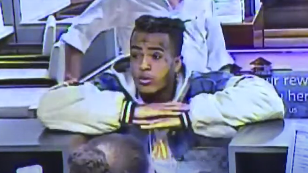 New Footage Of Xxxtentacion Taking Out 50000 Surfaces During Murder Trial Iheart 