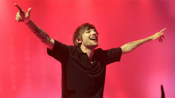 Louis Tomlinson Is Giving Fans A 'Raw & Real' Look At His Life