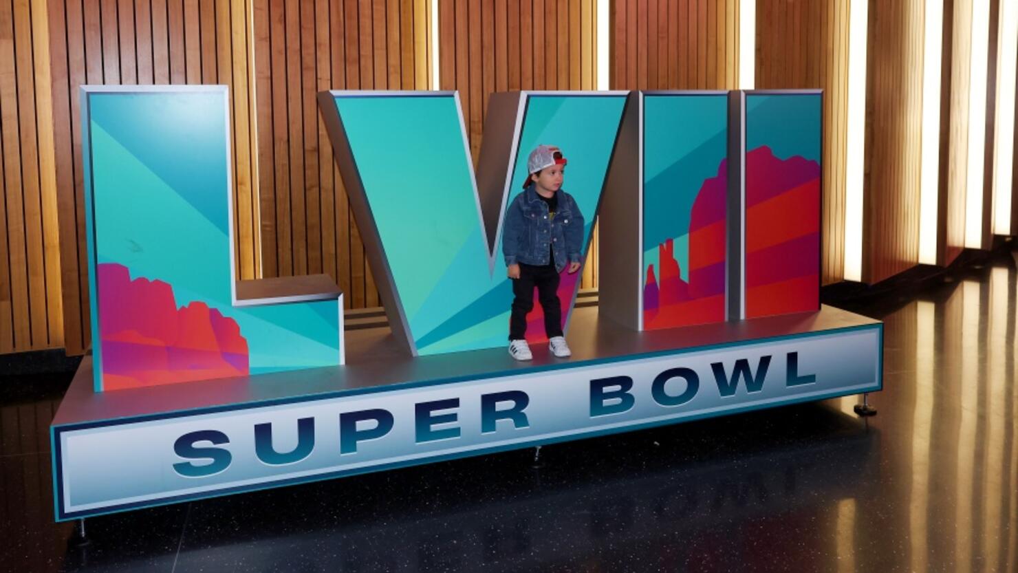 Where to find the Super Bowl LVII pop-up signs in the Valley of