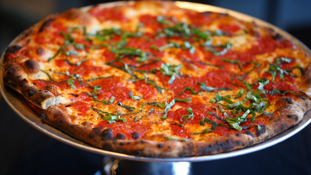 This Restaurant Serves Massachusetts' Best Pizza iHeart