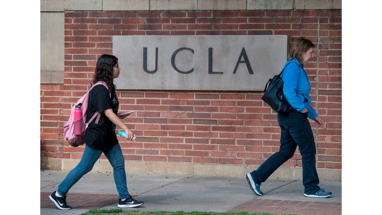 US-virus-health-epidemic-UCLA