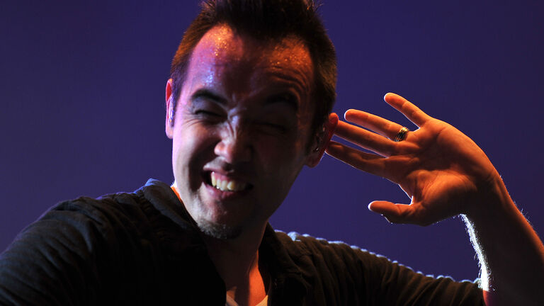 Hoobastank  lead singer Doug Robb perfor