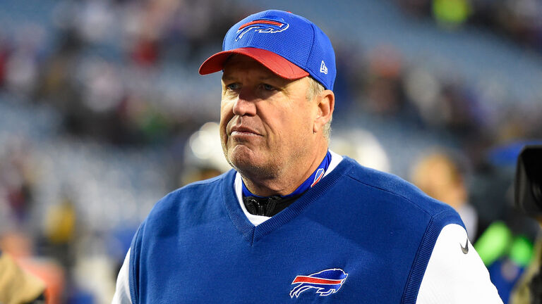 Miami Dolphins v Buffalo Bills