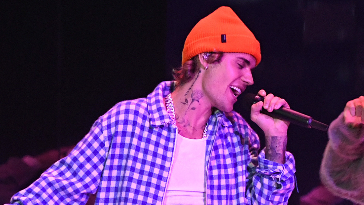 Justin Bieber Breaks A New Record With 'Ghost