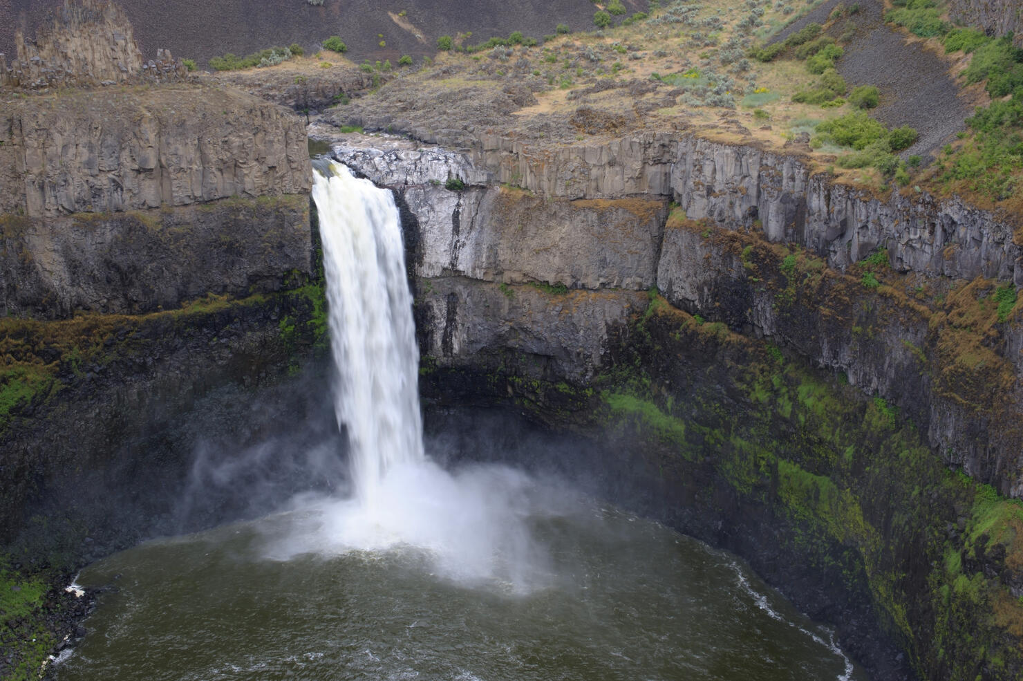 USA, Washington State, Palouse Falls State Park, View Of