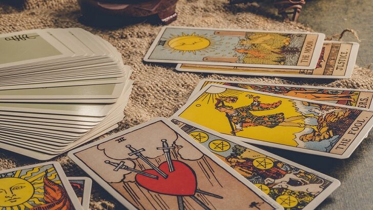 Pennsylvania Woman Reports Being Scammed by Troubling Tarot 'Spell' Scheme