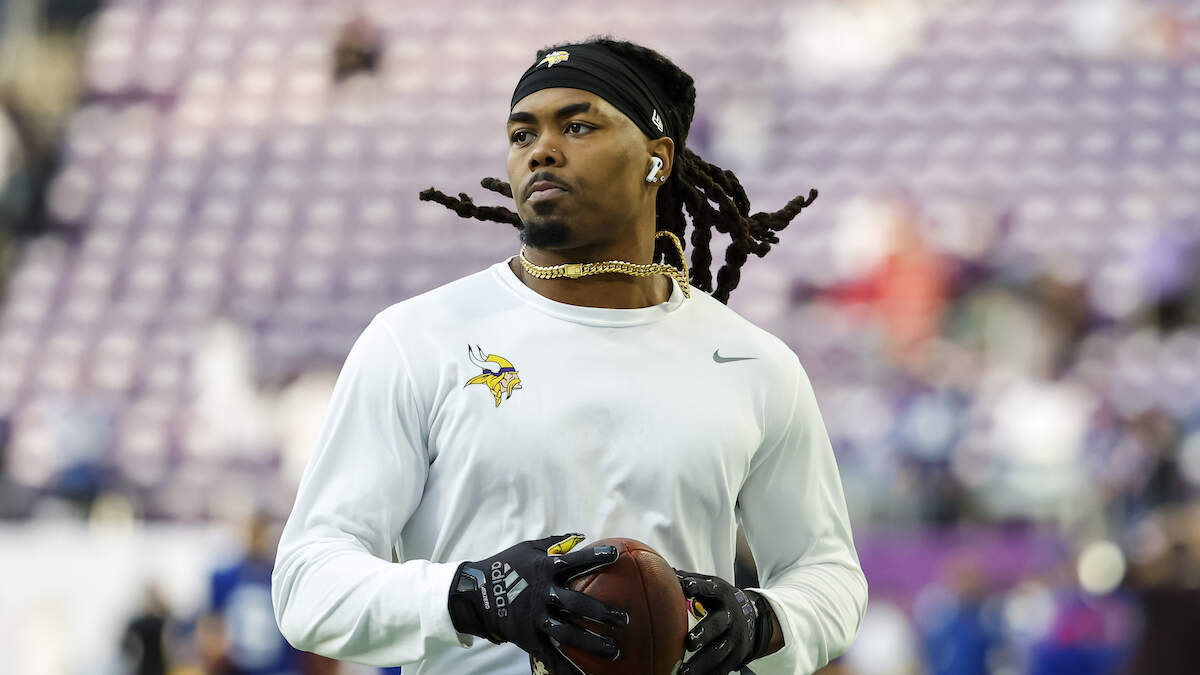 Vikings WR KJ Osborn details pulling man from burning car in Texas