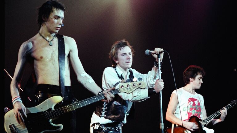 The Sex Pistols Perform Live
