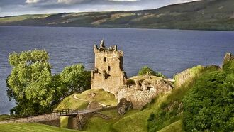 Tourist Visiting Loch Ness Photographs Sizeable Submerged Anomaly 