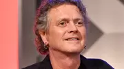 Def Leppard Drummer Rick Allen Brutally Attacked Outside Hotel