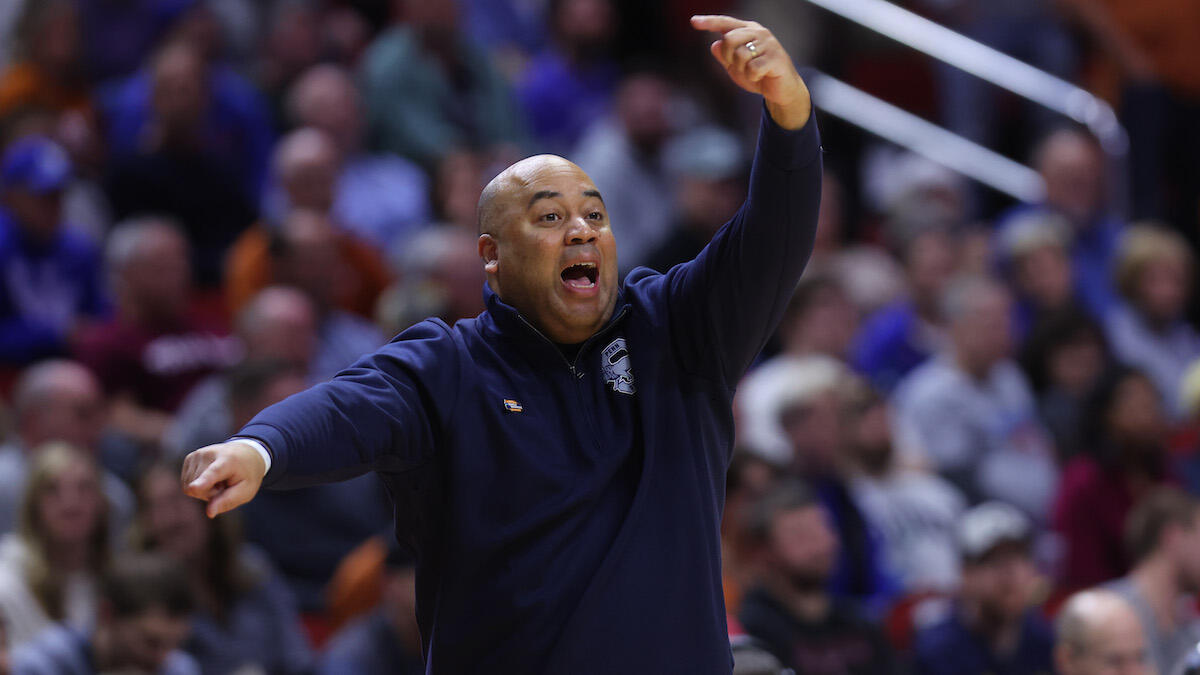 Penn State Basketball Coach Micah Shrewsberry Lands New Job: Report ...