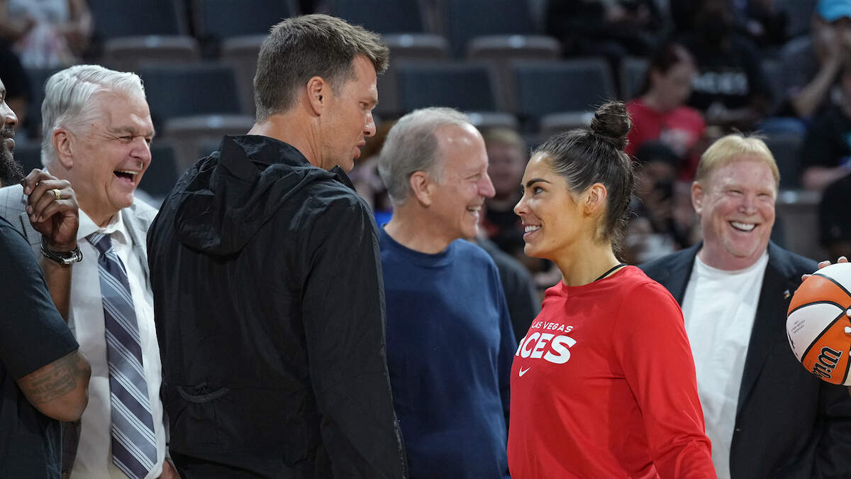 tom brady kelsey plum