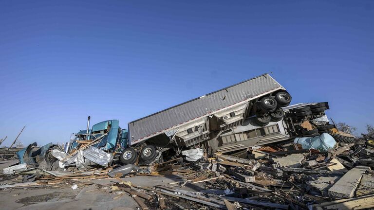 At least 25 killed as tornado rips through US state of Mississippi