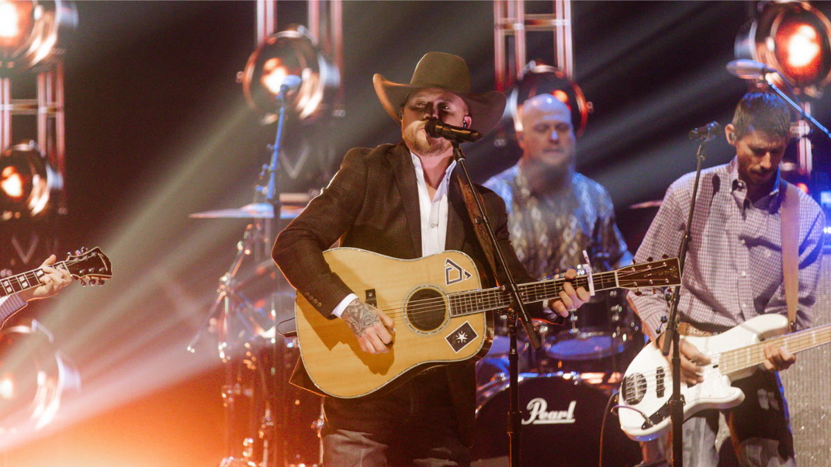 Cody Johnson Delivers Epic Show After Winning Best New Country Artist 