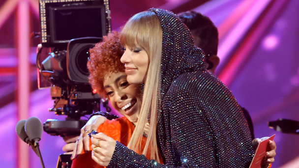 Watch: Ice Spice Shares A Special Moment With Taylor Swift 