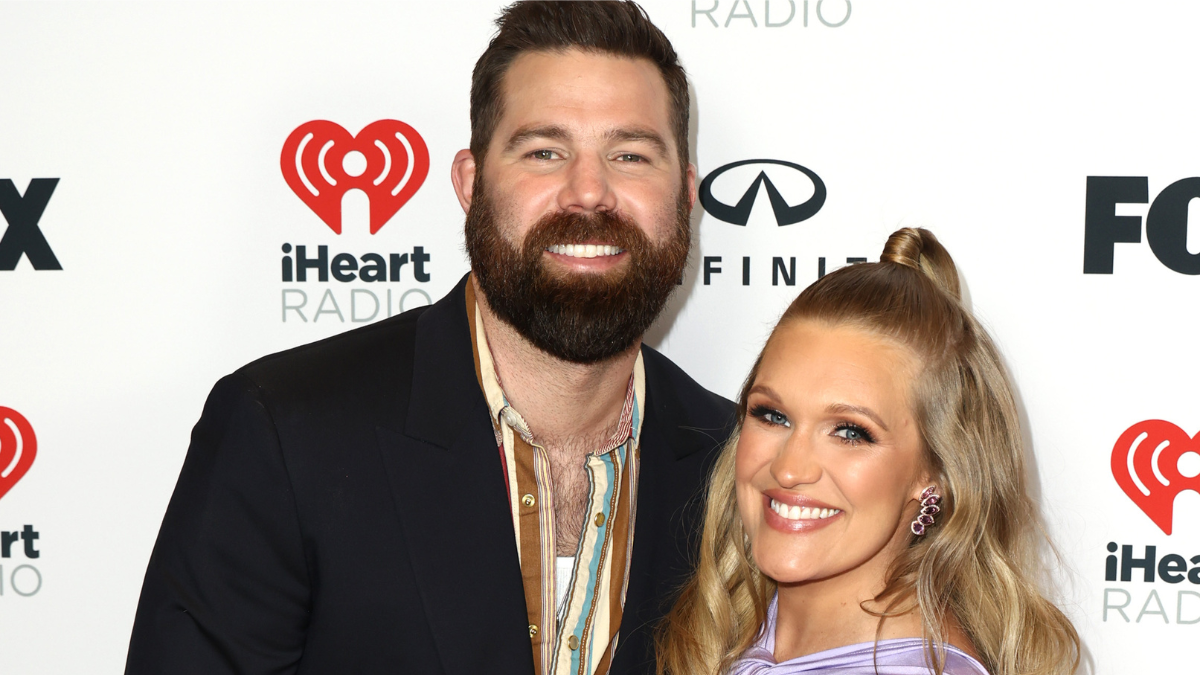 Jordan Davis' Pregnant Wife Kristen Shows Off Bump at 2023 ACM Awards