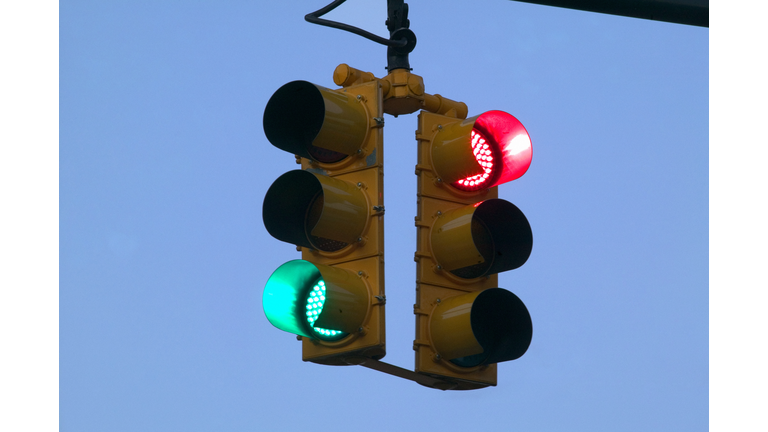 Green and red traffic light