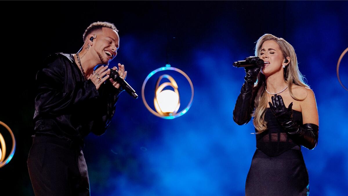 Kane Brown & Katelyn Brown Amaze With Romantic Duet Of 'Thank God' | IHeart