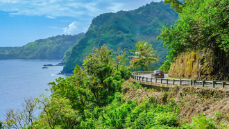 Why You Should Avoid The Most Popular Road In Hawaii