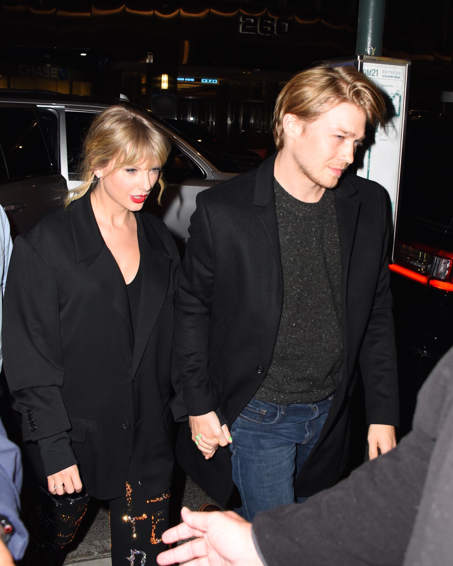 Taylor Swift and Joe Alwyn Reportedly Split After 6 Years As a Couple