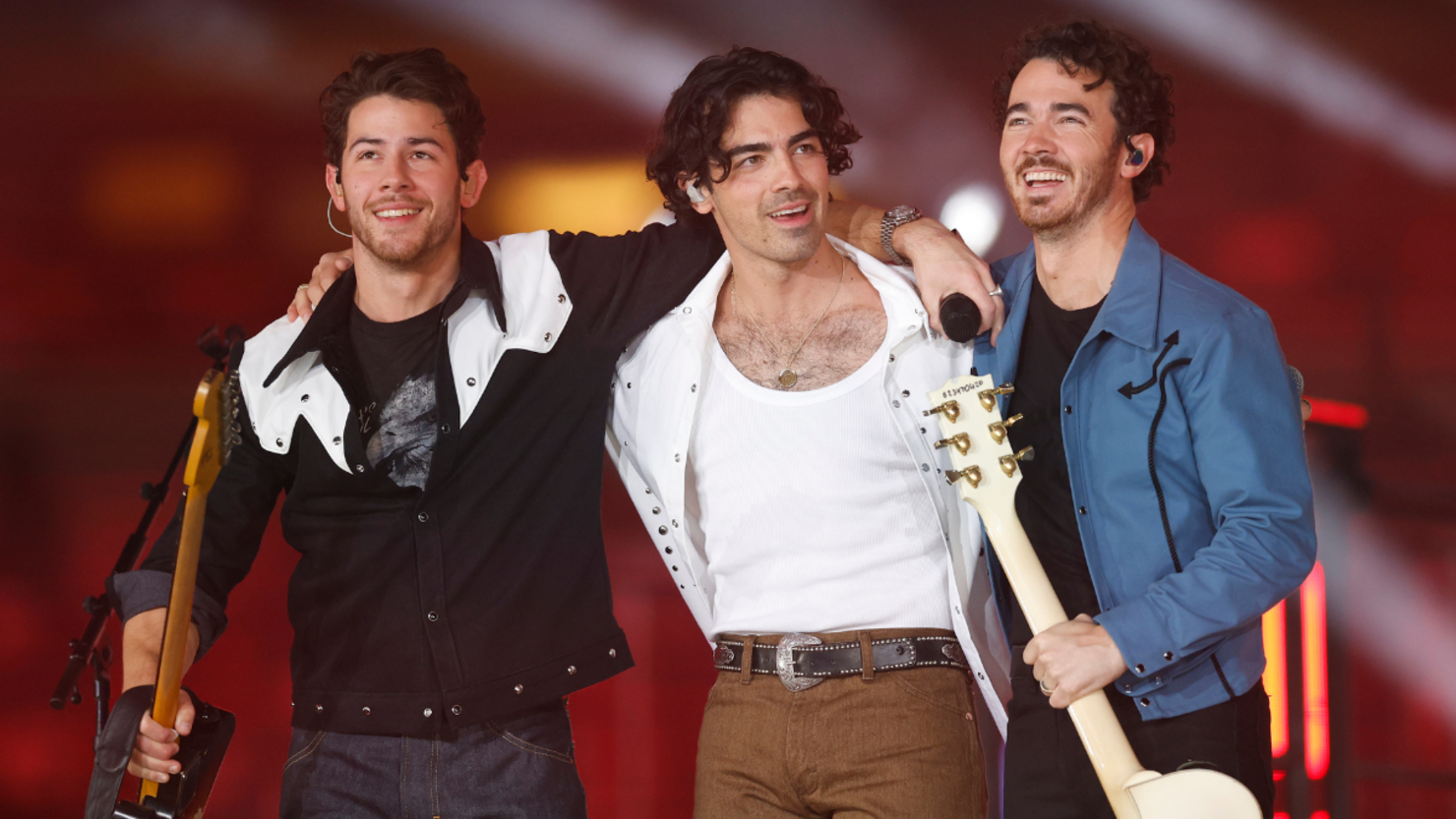 Jonas Brothers performing 'secret show' in Dallas-Fort Worth later