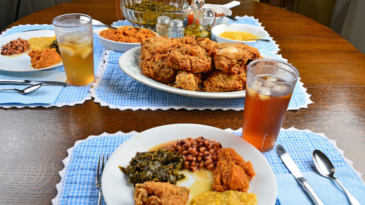 this-is-the-best-soul-food-restaurant-in-texas-iheart