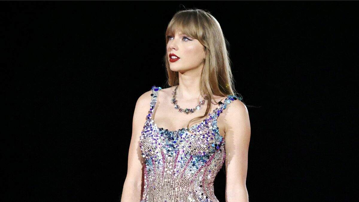 Taylor Swift Concert Sparks 'Alien Invasion' Concern From Local ...