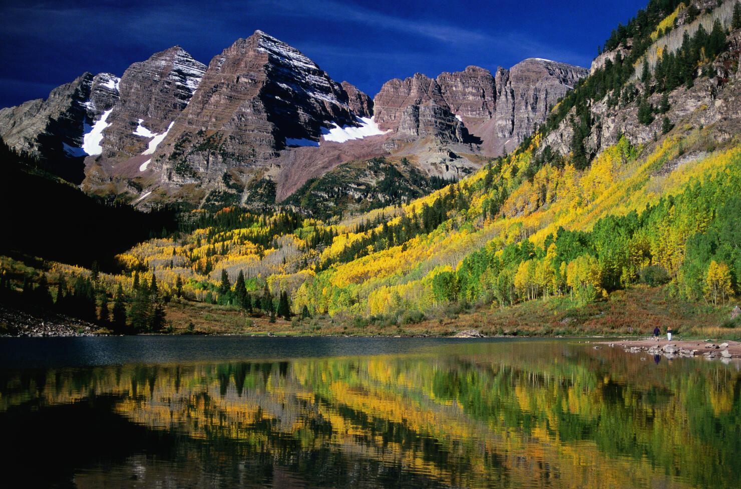 Maroon Bells scenic area in White River National Forest, Rocky Mountain National Park, United States of America