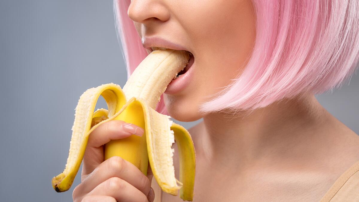 Warning Issued Over Eating Bananas Late In The Day iHeart