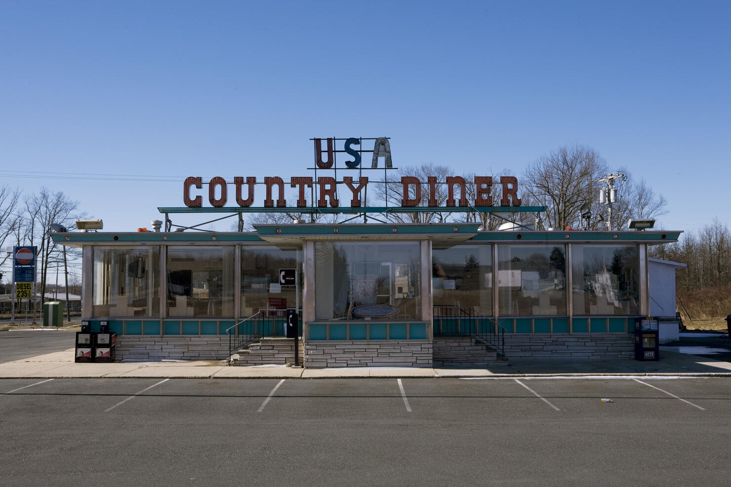 Exterior view of diner