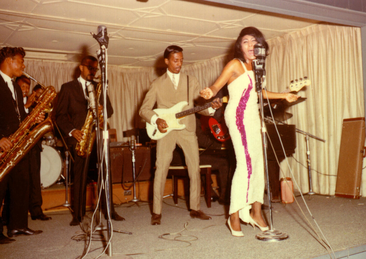 Ike & Tina Turner Revue Perform