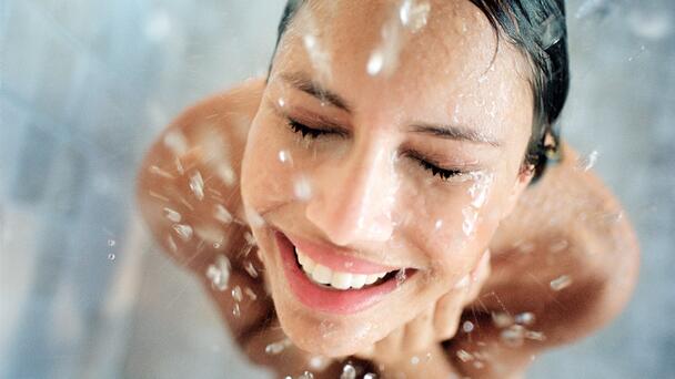 Expert Warns You Should Never Take A Cold Shower On A Hot Day