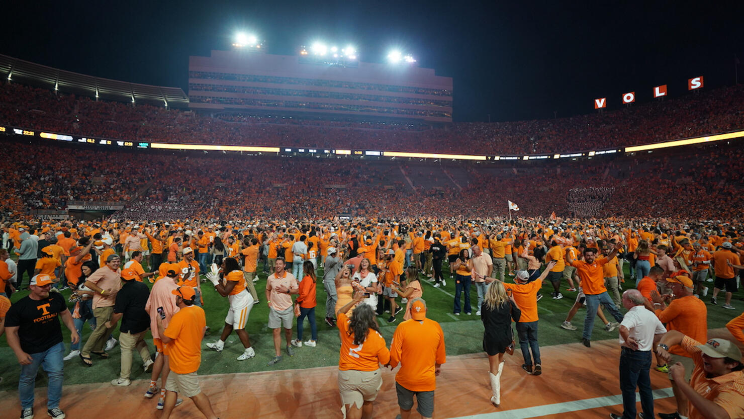 University of Tennessee vs University of Alabama