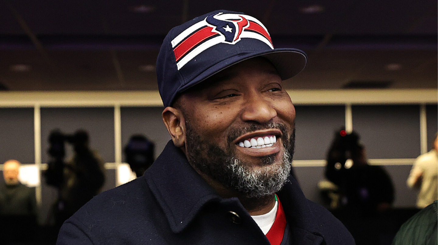 Bun B Officially Opens The First Trill Burgers Brick & Mortar Location