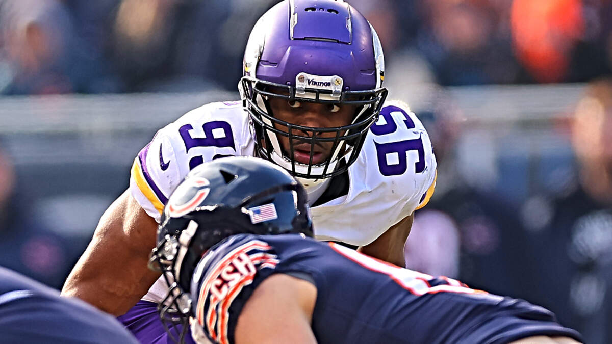 Danielle Hunter Holds Out: The Minnesota Vikings and Hunter Both Screwed Up