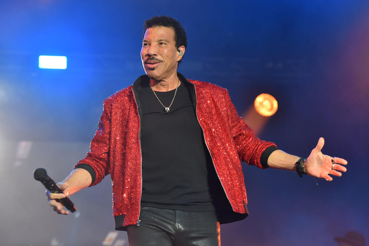 How You Can Join Lionel Richie For A Legendary Weekend In The Bahamas