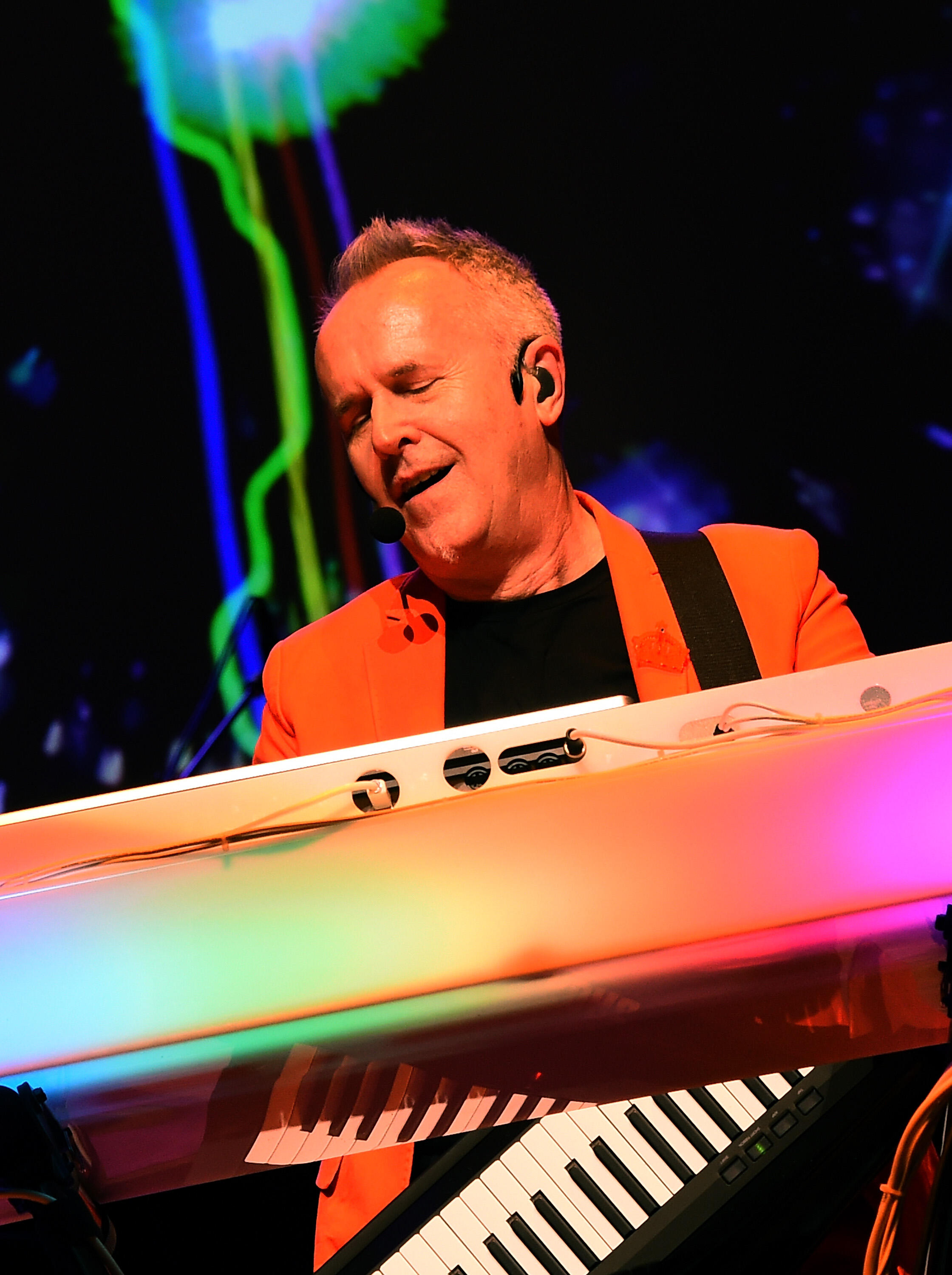 Howard Jones Talks About His Upcoming Tour With Culture Club And Berlin ...