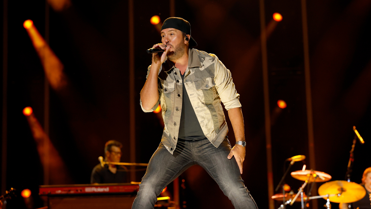 Luke Bryan Reveals Crash My Playa Lineup With Jelly Roll, Jon Pardi