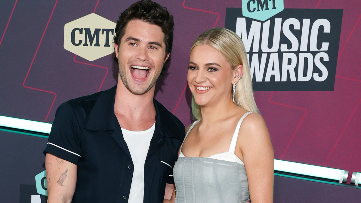 Kelsea Ballerini Shares The Heartwarming Moment Chase Stokes Surprised ...