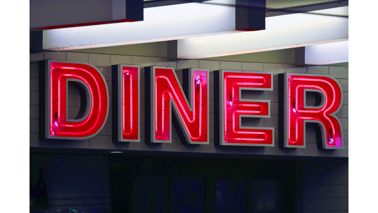 Neon sign “DINER”