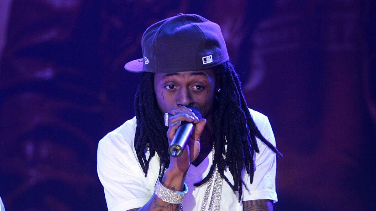 Lil wayne brown. Lil Wayne Lollipop. Lil Wayne 2014. Lil Wayne 2009. Лил Уэйн фото.