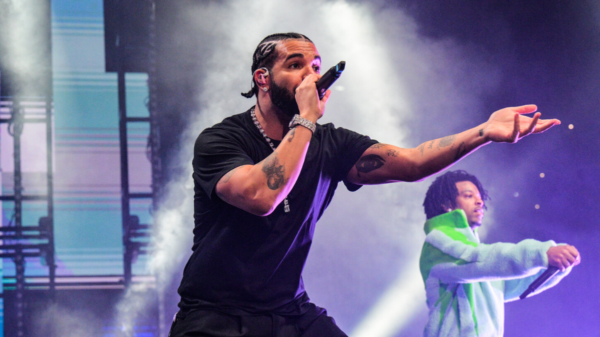 Drake puts Virgil Abloh statue inside Chicago's United Center for