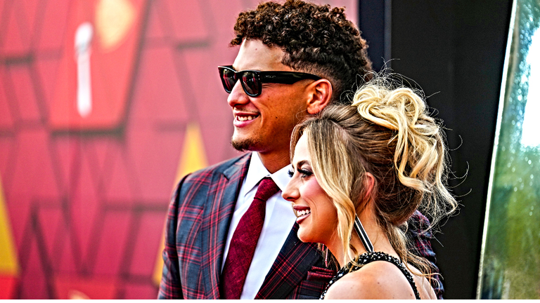 How Patrick Mahomes got out of friend zone with wife Brittany